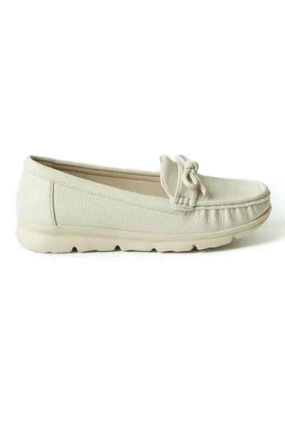 01-4624 Flat Moccasin