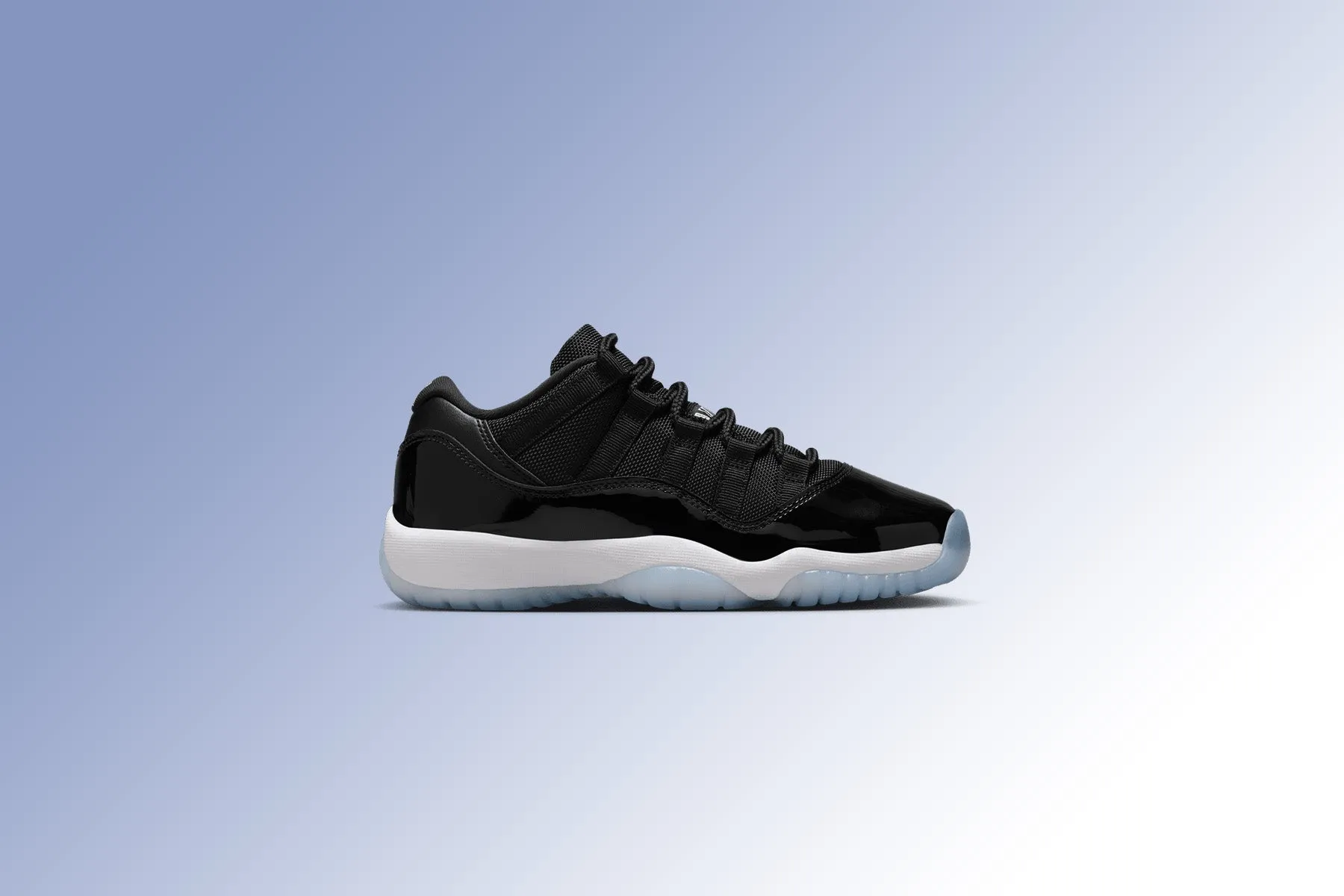 Air Jordan 11 Retro Low (GS) 'Space Jam' - Black/Varsity Royal/White