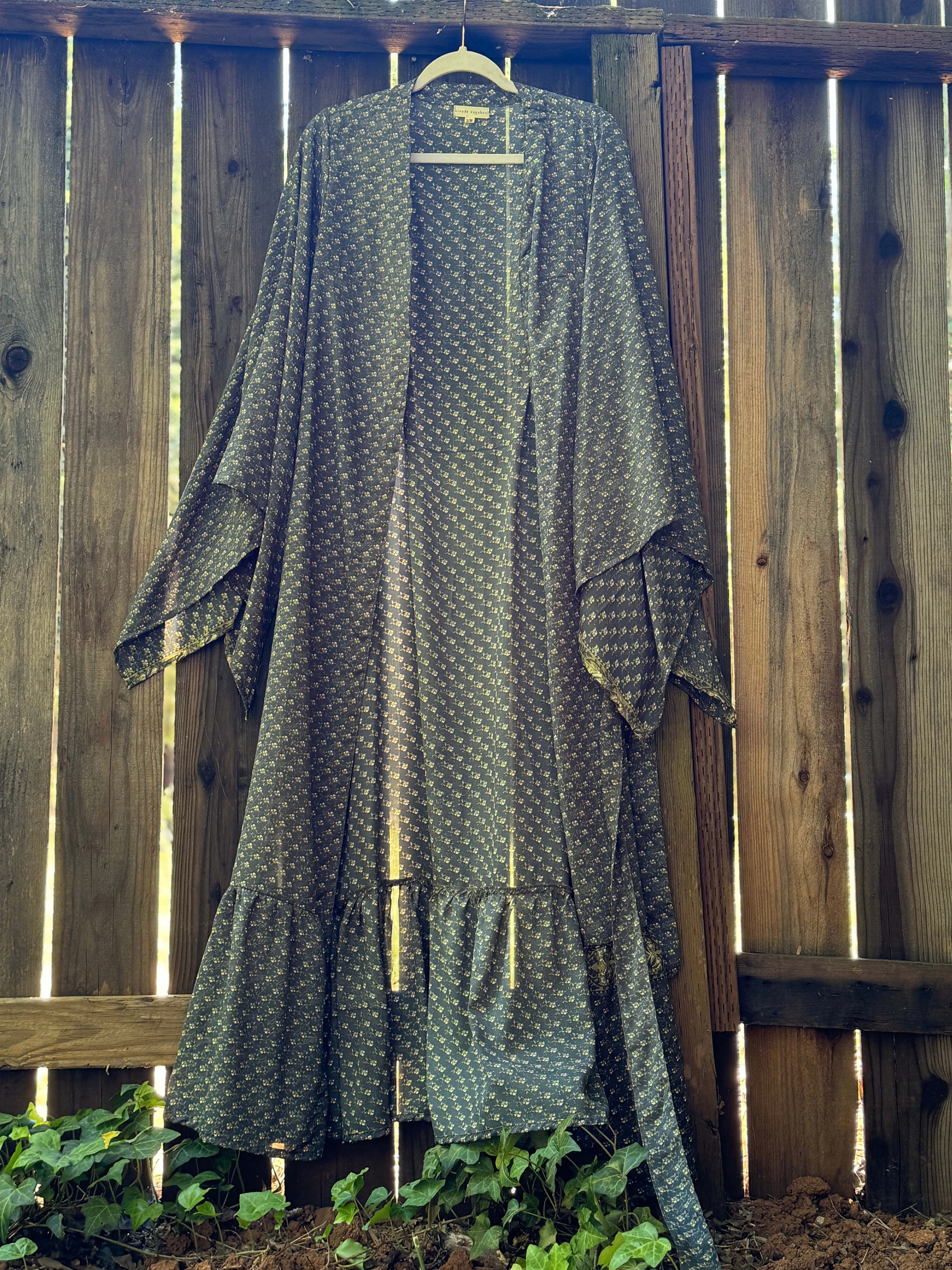 Femme Kimono - Steel Grey Magnolia - S/M