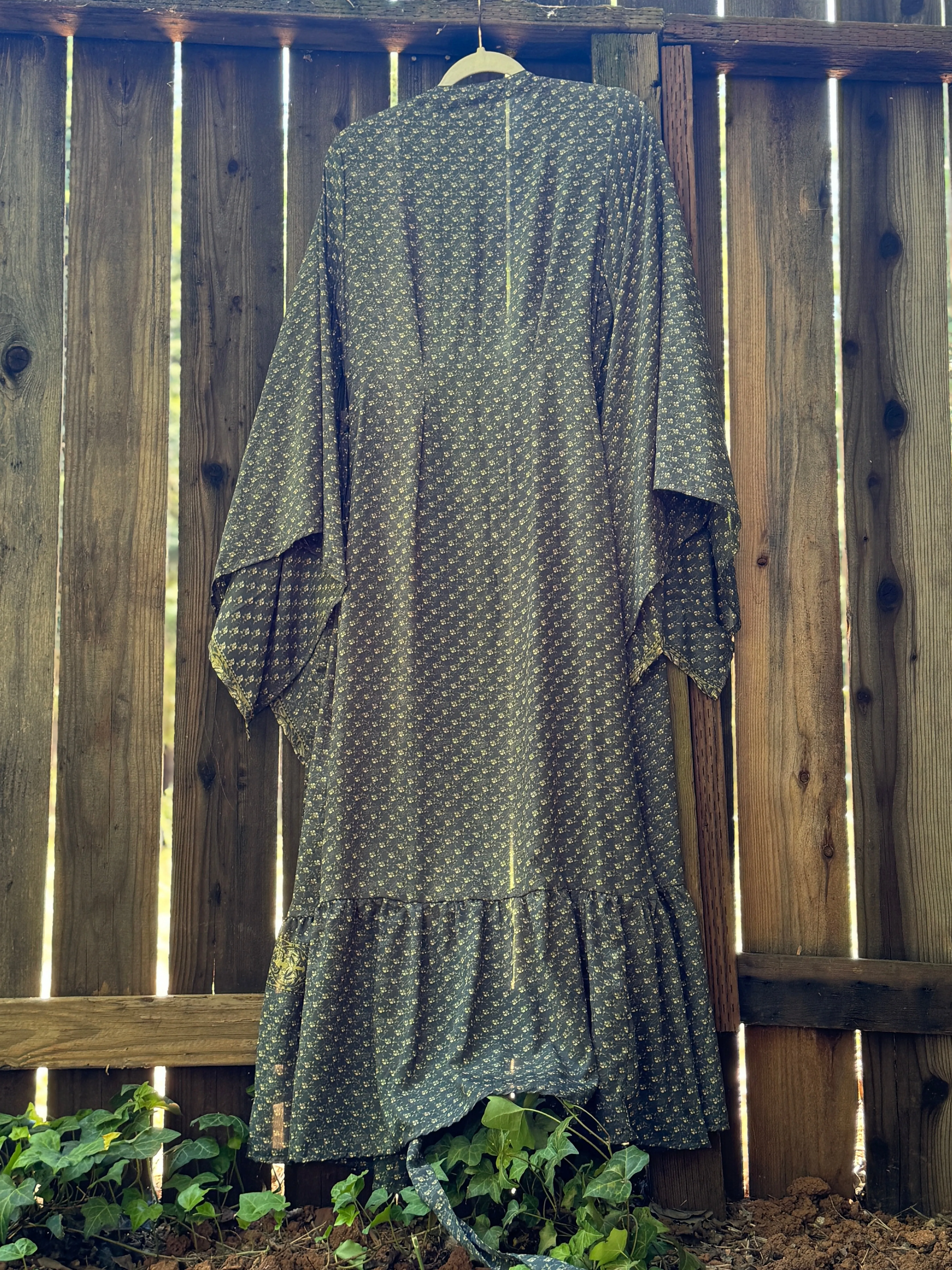 Femme Kimono - Steel Grey Magnolia - S/M