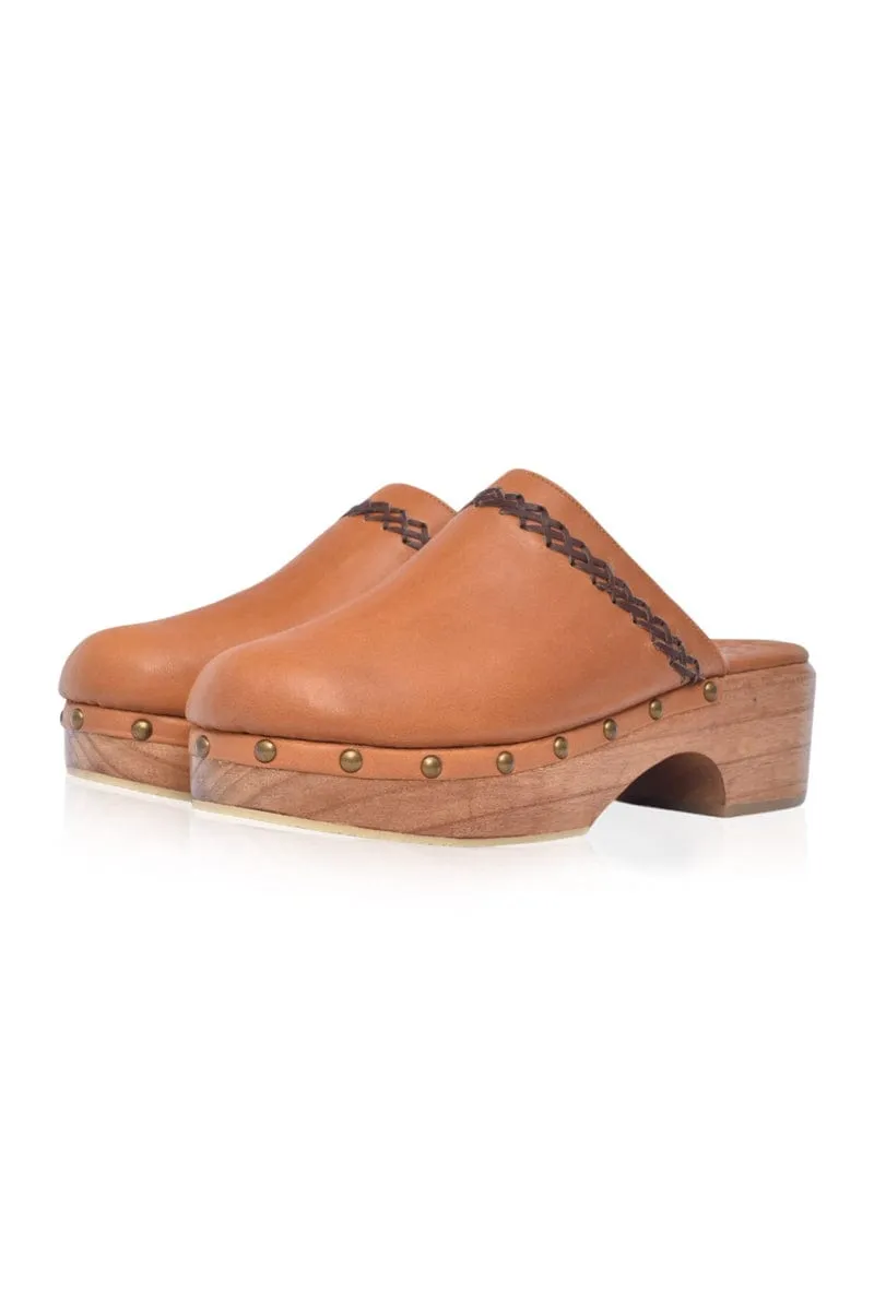 Malibu Leather Clogs in Vintage Camel