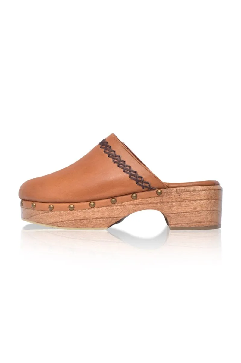 Malibu Leather Clogs in Vintage Camel