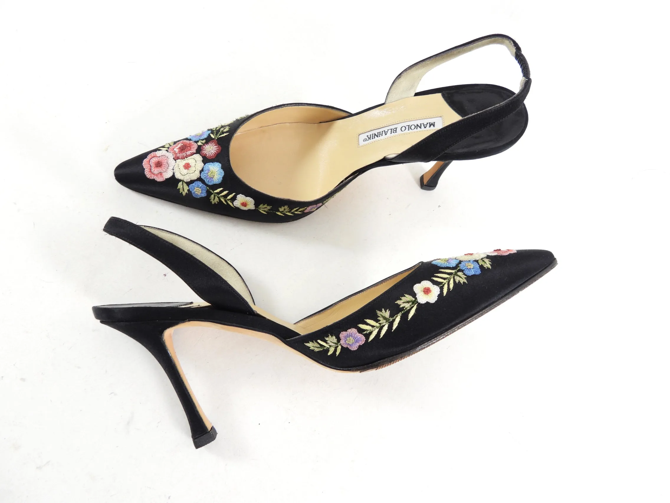 Manolo Blahnik Black Silk Satin Floral Embroidered Slingback Heels - 41 / 40