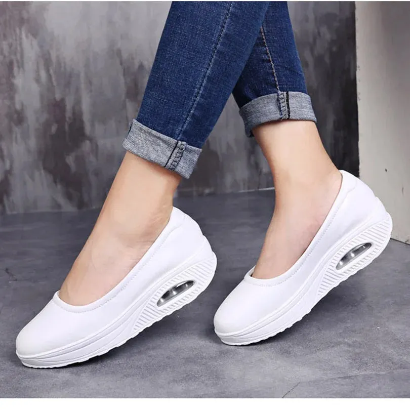 Women's White Concise Style Solid Slip-On Round Toe Casual Shoes